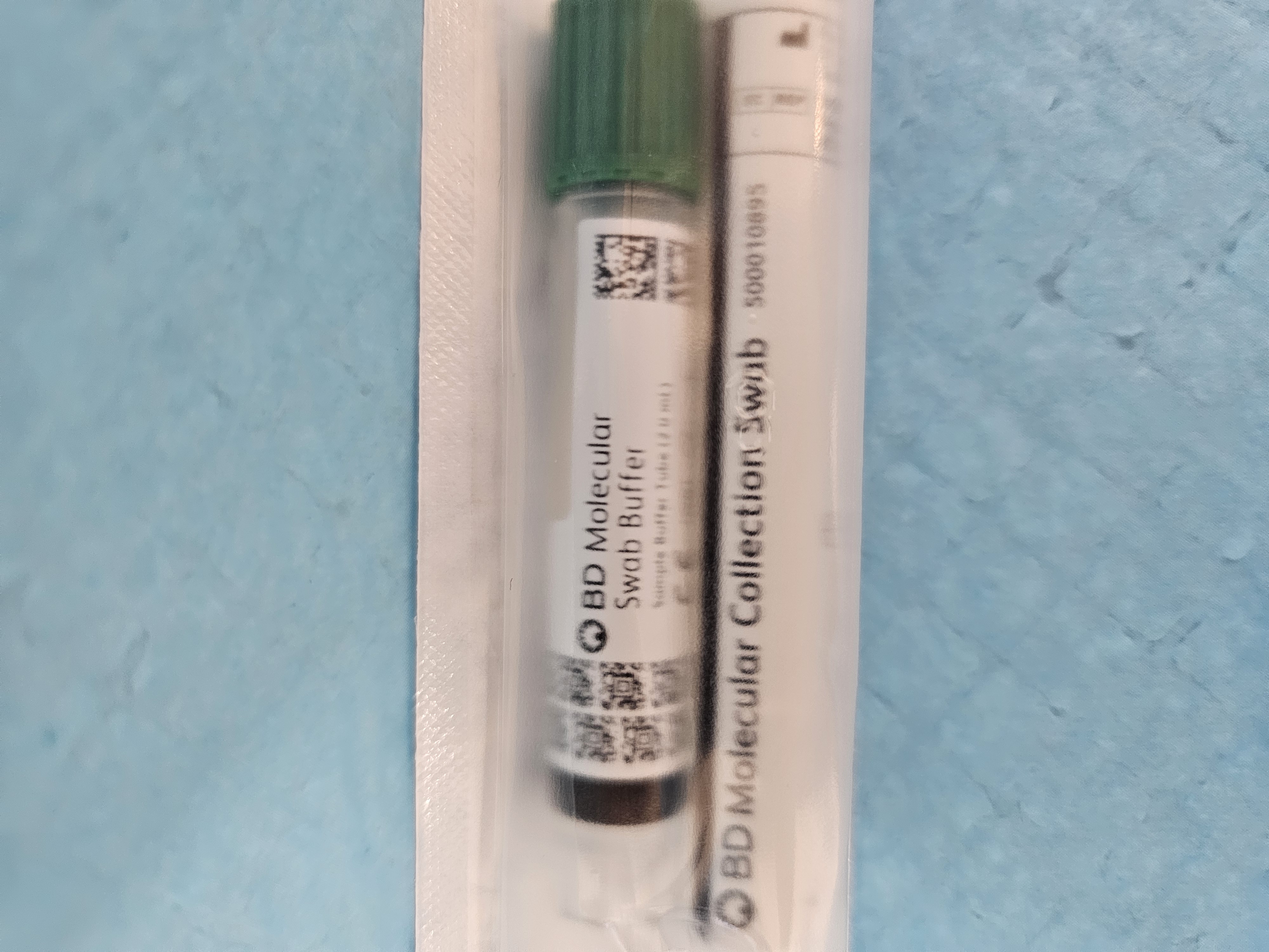 BD Molecular Swab (green top)